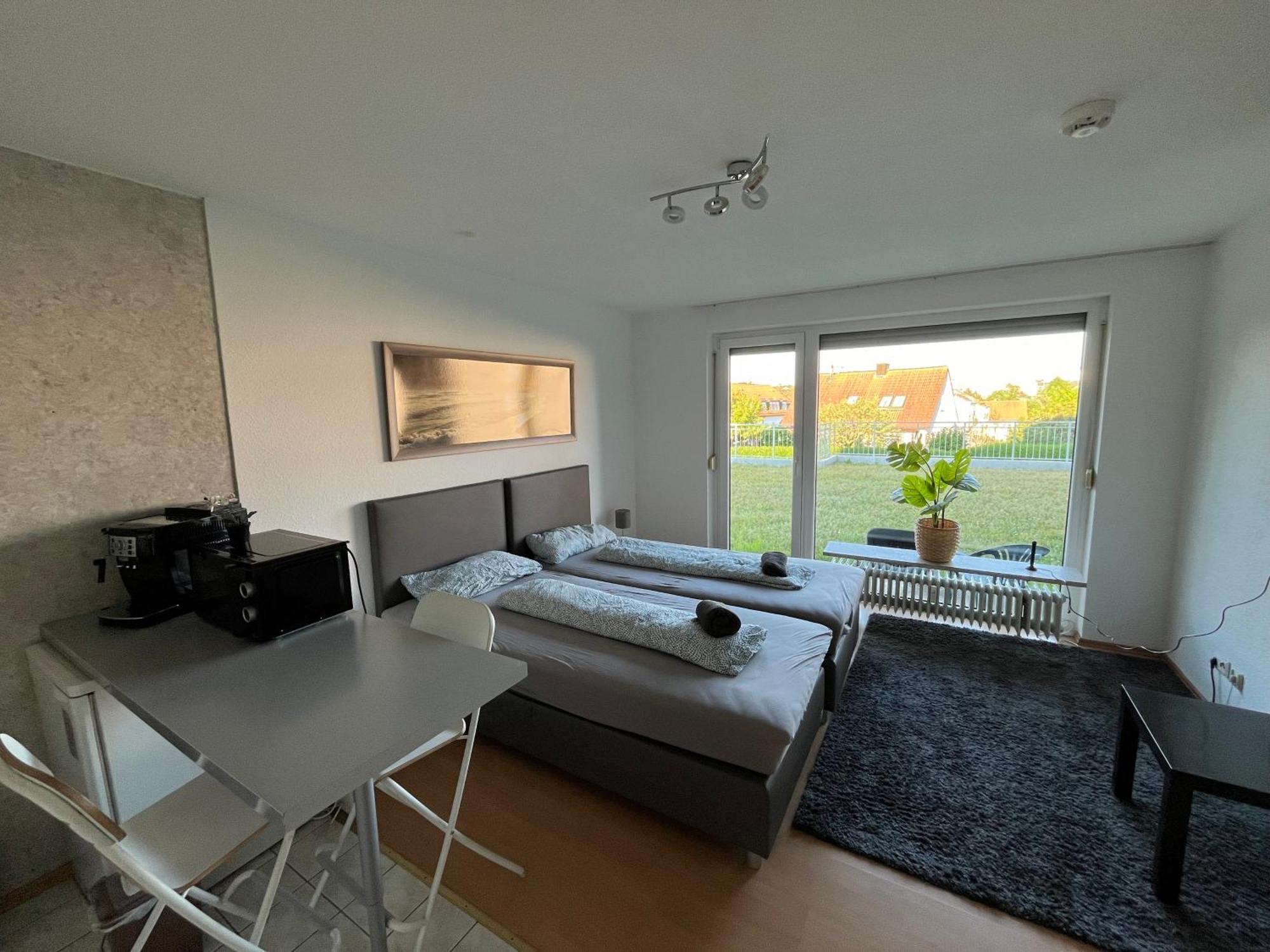 Ruhige Sonnige Wohnung Mit Rooftopterrasse Nahe Universitaet Gerbrunn Экстерьер фото
